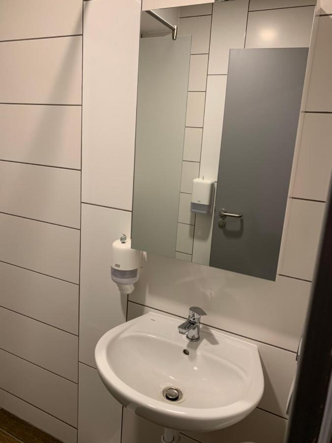 M70 Apartmanhaz Μίσκολτς Εξωτερικό φωτογραφία